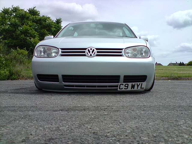 Hi all im new to this site thought i would post some pics of my mk4 on air 