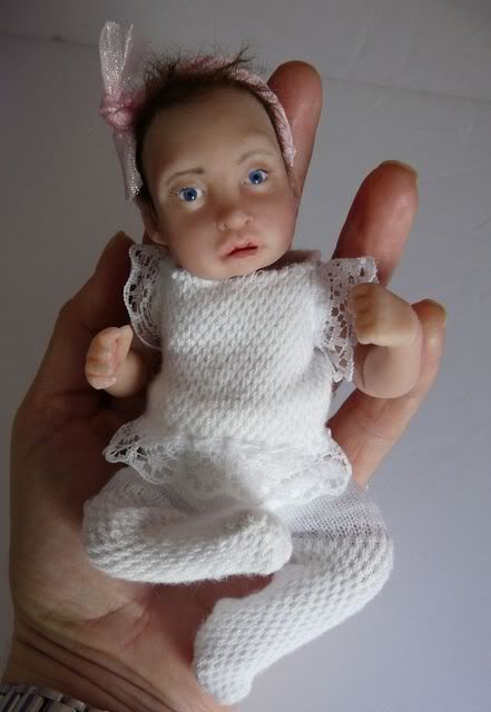 coldporcelainbaby1 bébé dans porcelaine froide