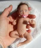 Bébé en porcelaine froide/ cold porcelain baby dans porcelaine froide eyelashesbb2