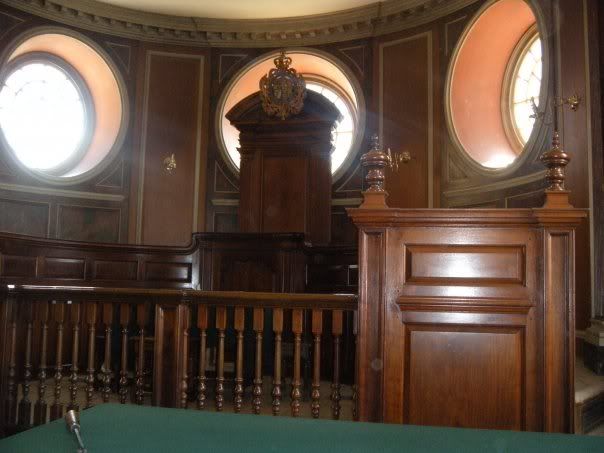 fancy courtroom photo: Courtroom in Williamsburg n1422596881_30335471_5841015-6.jpg