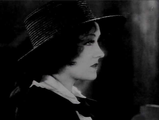 photo Gloria_Swanson_queen_kelly-01.jpg