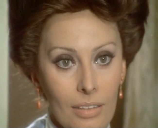 photo sophia_loren_viaggio-1.jpg