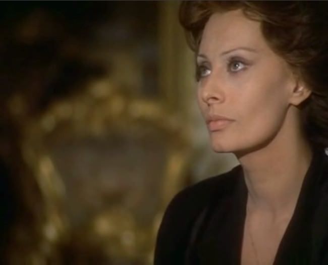 photo sophia_loren_viaggio-7.jpg