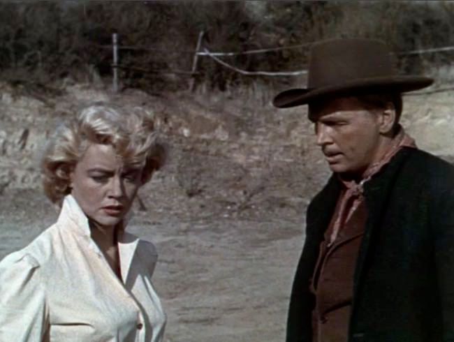 photo caps_5_guns_west-1.jpg