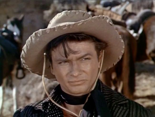 photo caps_5_guns_west-10.jpg