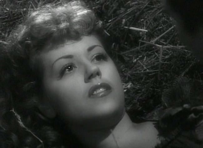 photo Suzy_Delair_pattes_blanches-02.jpg