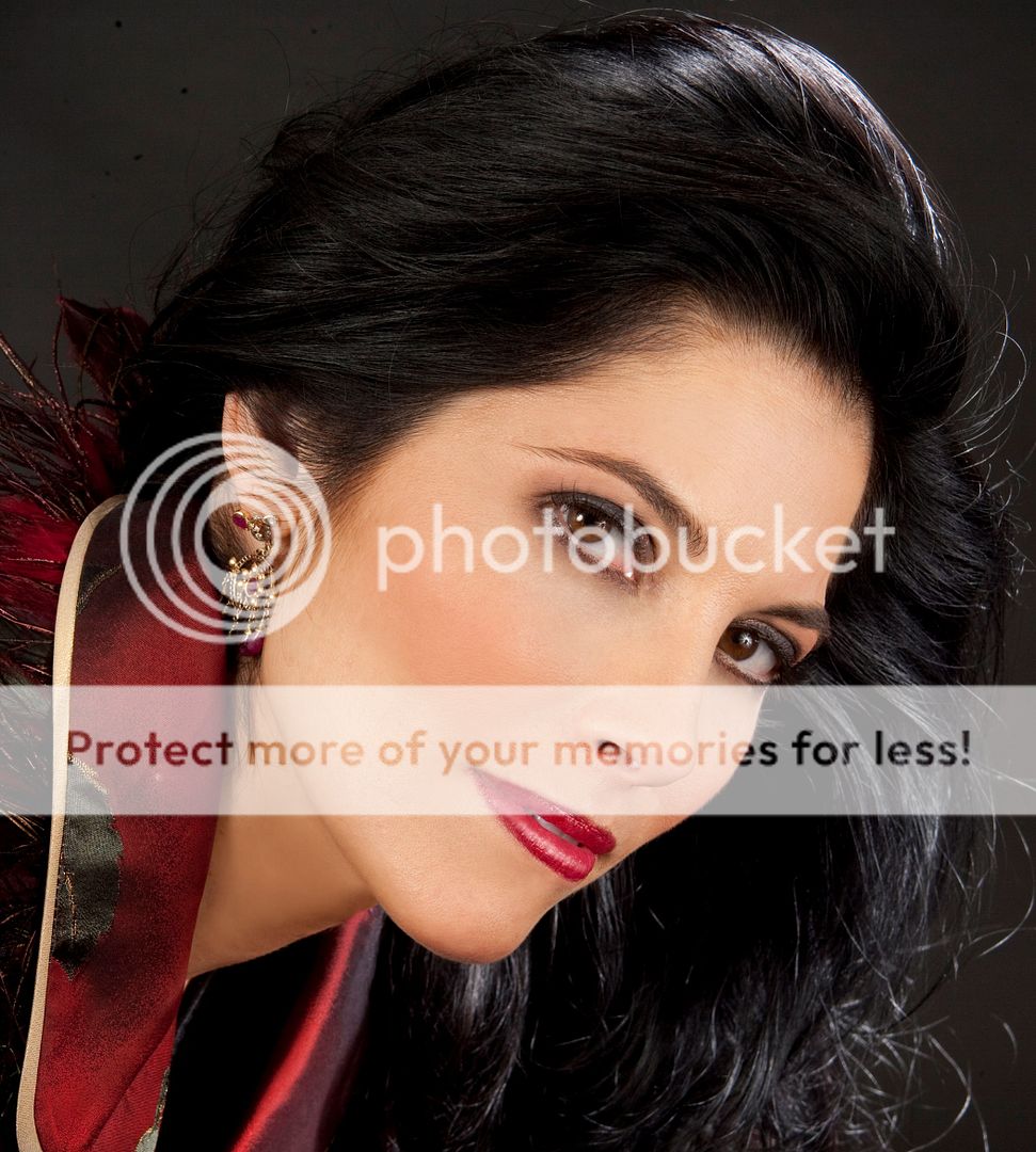  photo vivica__genaux-18.jpg