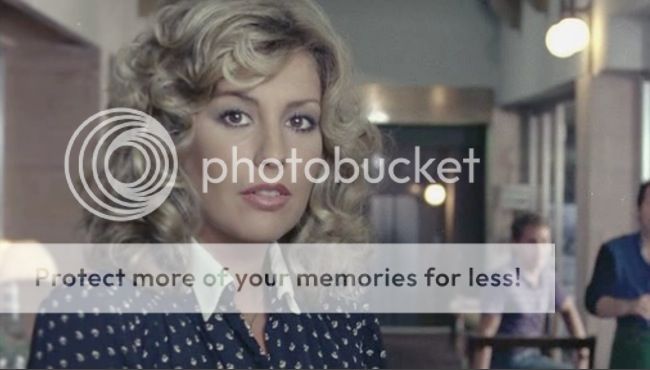  photo Anna-Maria_Rizzoli_prof_plage-01.jpg