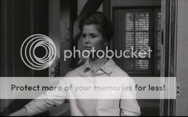  photo Marie-Jose_Nat_rue_prairies-02.jpg